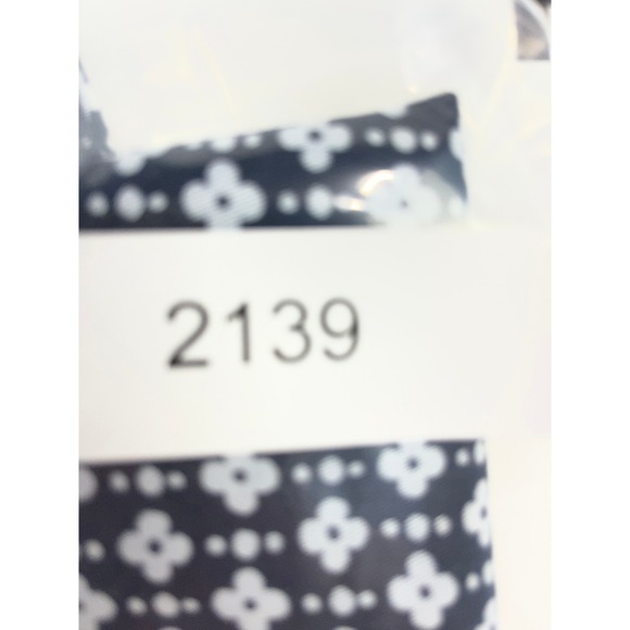 Tommy Hilfiger Hollywood Short Womens Size 10 Blue White Floral Print - Picture 8 of 9